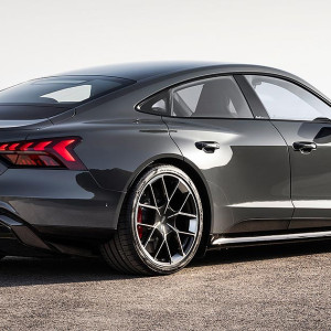  Audi Rs E Tron Gt 2024 Arka