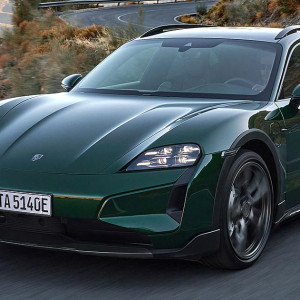  Porsche Taycan Turbo Cross Turismo 2025 Devant 1