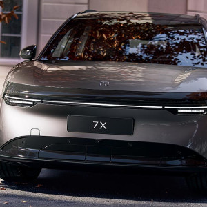  Zeekr 7x Front 2