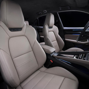  Porsche Macan Turbo İç 3