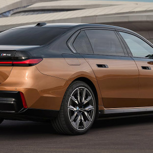  Bmw I7 M70 Xdrive Arka 1
