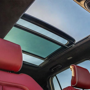  Jeep Wagoneer S interior 2