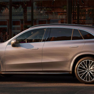  Mercedes Benz Glc Yan